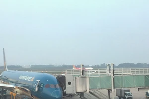 Hàng không tiếp tục thua lỗ vì COVID-19