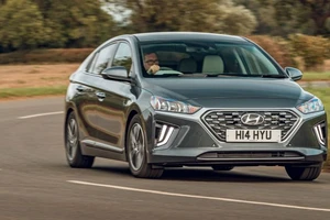Nói quá khi bán hàng chiếc xe bình dân, Hyundai bị kiện
