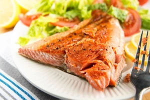 Ăn cá hồi có tác dụng ra sao đối với sức khỏe?