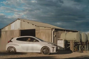 Toyota Yaris 2021 bị cấm bán vì lý do lạ