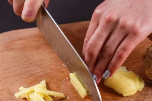 Vì sao ăn gừng có thể giúp giảm cân?