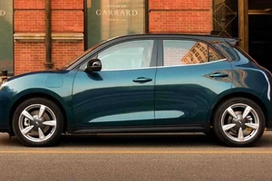 Trung Quốc ra chiếc xe có tên chú mèo đáng yêu