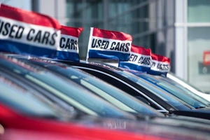 Nghịch lý giá ô tô đã qua sử dụng đắt hơn xe mới