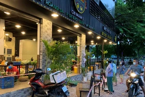  Biến quán nhậu thành nơi bán rau củ, quả