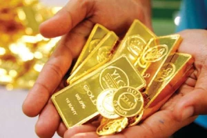 Giá vàng tăng: kẻ lời nhiều, người lỗ nặng