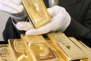  'Cá mập' mua hơn 120 tấn vàng trong một tháng 