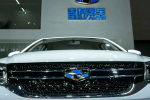 Đại gia ô tô điện Trung Quốc nhảy vào sản xuất điện thoại cao cấp đấu với Apple