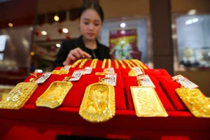 Giá vàng đang diễn biến bất thường, khó đoán