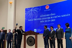 Chứng khoán Việt vẫn còn gặp khó