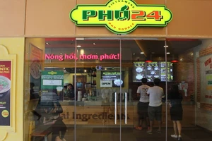 Đại gia gà rán Philippines không còn bán phở Việt