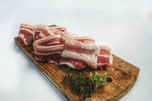 Ăn thịt heo mỗi ngày, chuyện gì xảy ra?