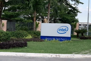 Intel đầu tư sản xuất chip lớn nhất thế giới ở nước nào?