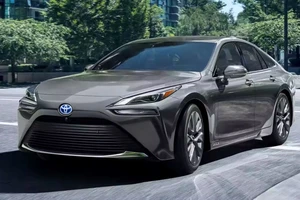 Toyota vừa giảm giá hàng trăm triệu đồng cho chiếc xe này