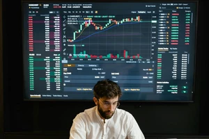 Hơn 43.000 tỉ 'chảy' vào chứng khoán, cao nhất từ trước đến nay