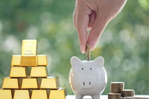 Người mua vàng còn đang lo với thông tin này