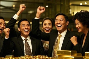 Người mua vàng liên tục hưởng lợi từ hàng loạt thông tin mới