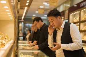 Người mua vàng cần chú ý những thông tin này