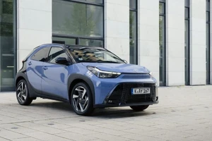 Người tiêu dùng sẽ thích thú chiếc ô tô Toyota chưa đầy 800 triệu đồng này