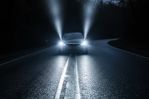 Vì sao tài xế xe gầm thấp ngày càng sợ ra đường ban đêm