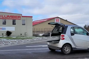 Dùng ô tô chở một cái thang, bị phạt tiền hơn 5 triệu đồng 