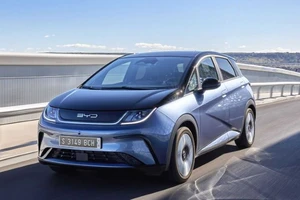 Ô tô Trung Quốc lại gây ngạc nhiên cho người dùng