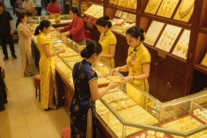 Kịch bản nào để giá vàng chạm mốc 5.000 USD?