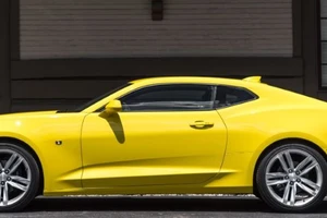 Có nên bỏ gần 400 triệu đồng để mua chiếc ô tô tốn nhiều xăng này?