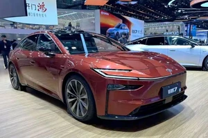 Người tiêu dùng sẽ thích chiếc ô tô Toyota không tốn xăng có giá bằng 5 chiếc xe máy Honda SH