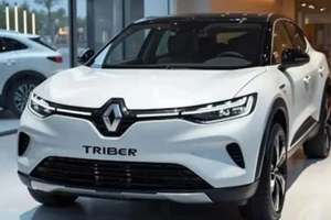 Bất ngờ chiếc ô tô có giá bằng xe máy Honda SH