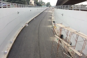 Hướng đi cho các phương tiện tại hầm chui Mỹ Thủy