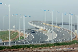 Hơn 10.600 tỉ đồng xây đường cao tốc ven biển 3 tỉnh