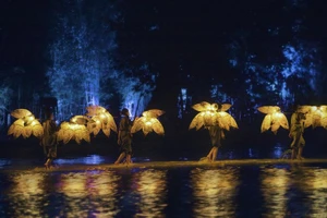 Nụ cười trẻ mồ côi làng SOS chào đón ngày 1-6