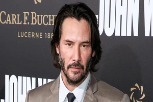 Hành động của Keanu Reeves với phụ nữ khiến thế giới nể phục