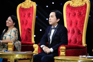 Kim Tử Long kiệt sức trong đêm thi nước rút của Sao nối ngôi