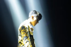 Sơn Tùng M-TP cần hỗ trợ oxy sau đêm diễn ở Đà Nẵng