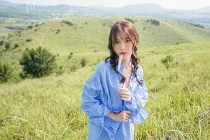 Kay Trần thả thính trước chiêu trò của Han Sara