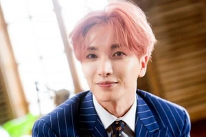 Trưởng nhóm Lee Teuk (Super Junior) xuất bản sách dạy nấu ăn