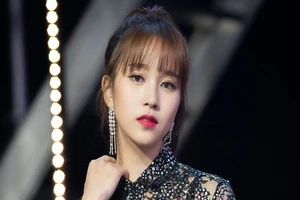 Mina chính thức quay lại trong đợt trở lại của TWICE