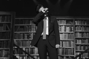 Hà Anh Tuấn bật khóc trong live concert tại Sài Gòn