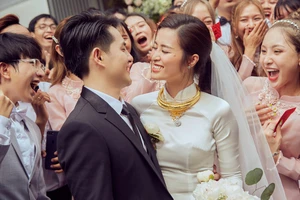 Toàn cảnh hậu trường rước dâu của Ông Cao Thắng và Đông Nhi 