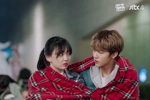 5 thần tượng Kpop nổi bật trong các bộ phim gây xúc động