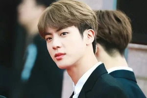 Jin (BTS) tặng bố mẹ căn hộ hơn 4 tỉ won ở Hannam the hill