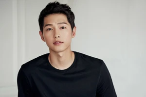 Song Joong Ki lên tiếng về người thế vai mình trong phim mới