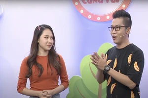 Hoàng Rapper rưng rưng nước mắt với cậu bé 10 tuổi