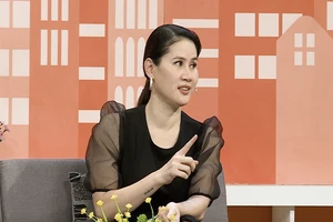 Thân Thuý Hà tiết lộ từng bị con phản đối chuyện hôn nhân