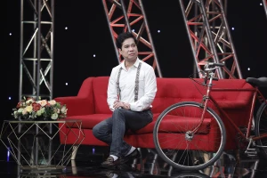 Ngọc Sơn khóc khi nhắc đến kỷ niệm về cha của mình