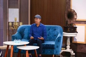 Nghệ sĩ Trung Dân từng sợ con thua thiệt khi lấy chồng ngoại