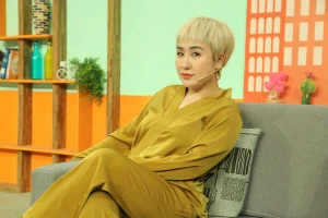 Ca sĩ Huỳnh Tú thừa nhận hay nổi nóng với chồng kém 5 tuổi