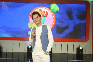 MC Hồng Phúc liên tục 'thả thính', đòi chụp ảnh với Puka