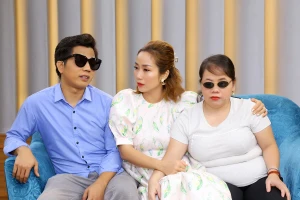 Ốc Thanh Vân nghẹn nước mắt trước cặp đôi khiếm thị